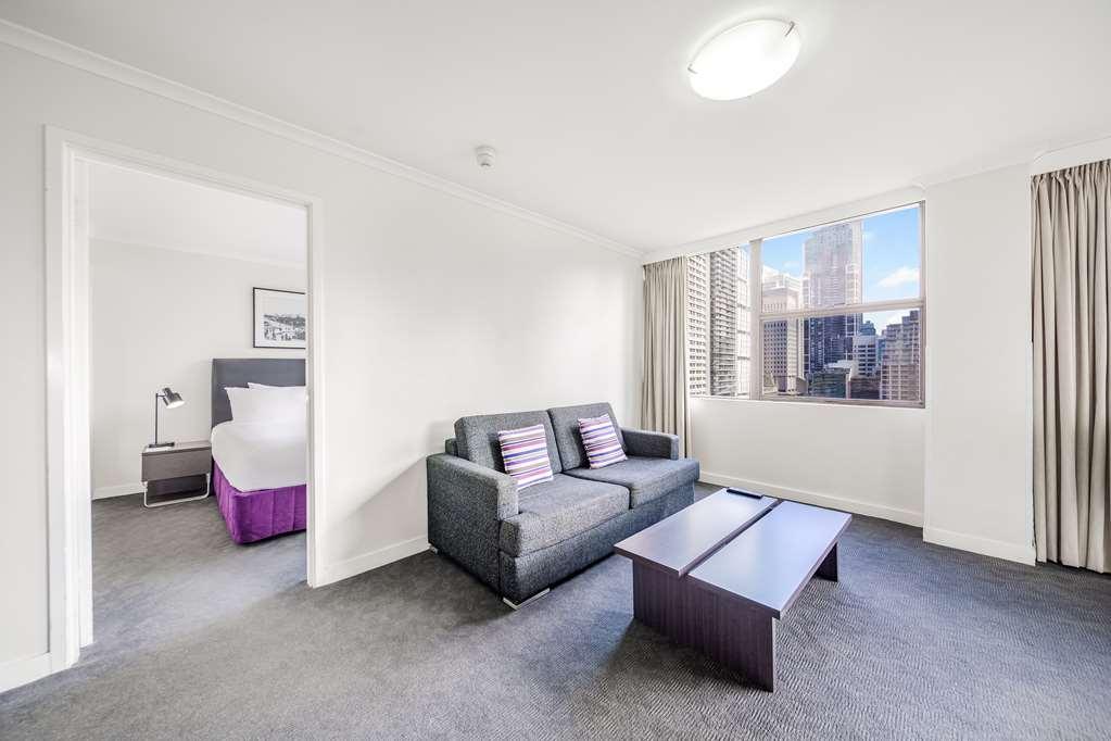 Oaks Sydney Hyde Park Suites Room photo